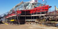 scaffold round Thames pleasure boat for maintance